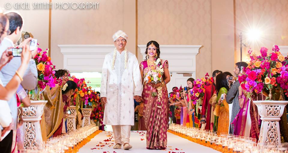 WEDDING AISLES (RAISED AISLE VS. TRADITIONAL AISLE)